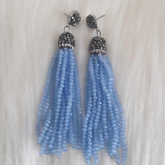 Jewelry - STUNNING EARRINGS